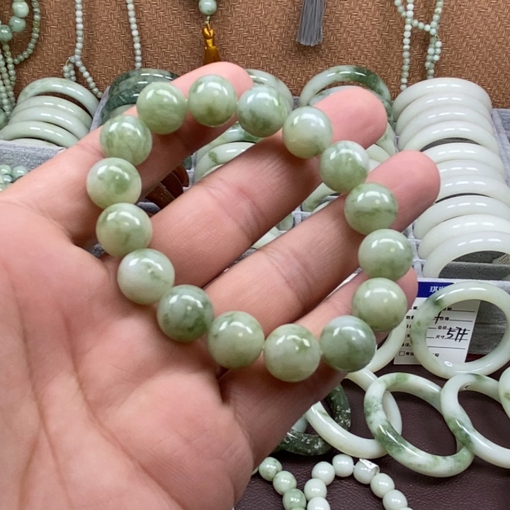 蛇纹石玉未镶嵌手链