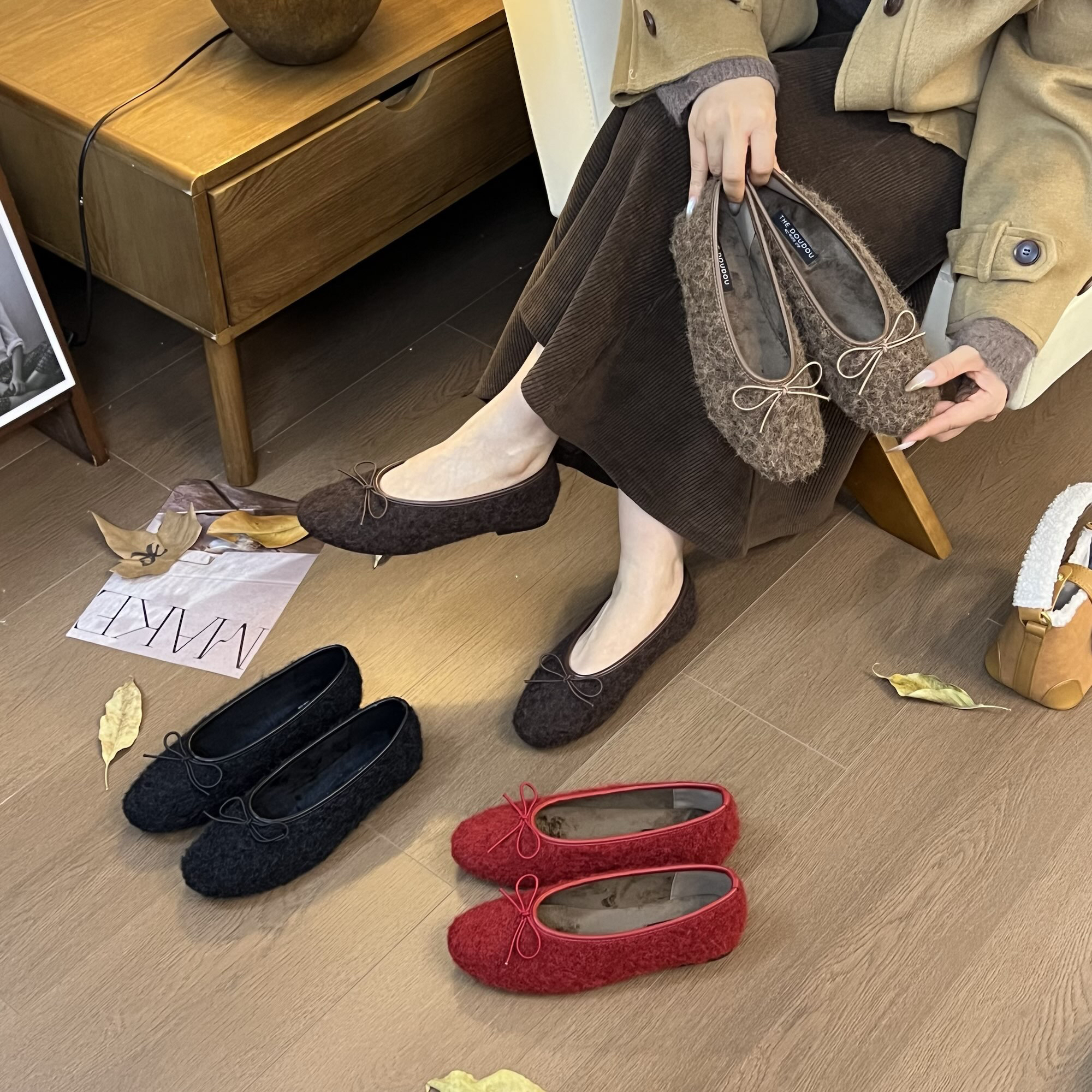 高级感毛呢蝴蝶结圆头加绒单鞋女2025秋冬新款浅口毛毛鞋81018-1