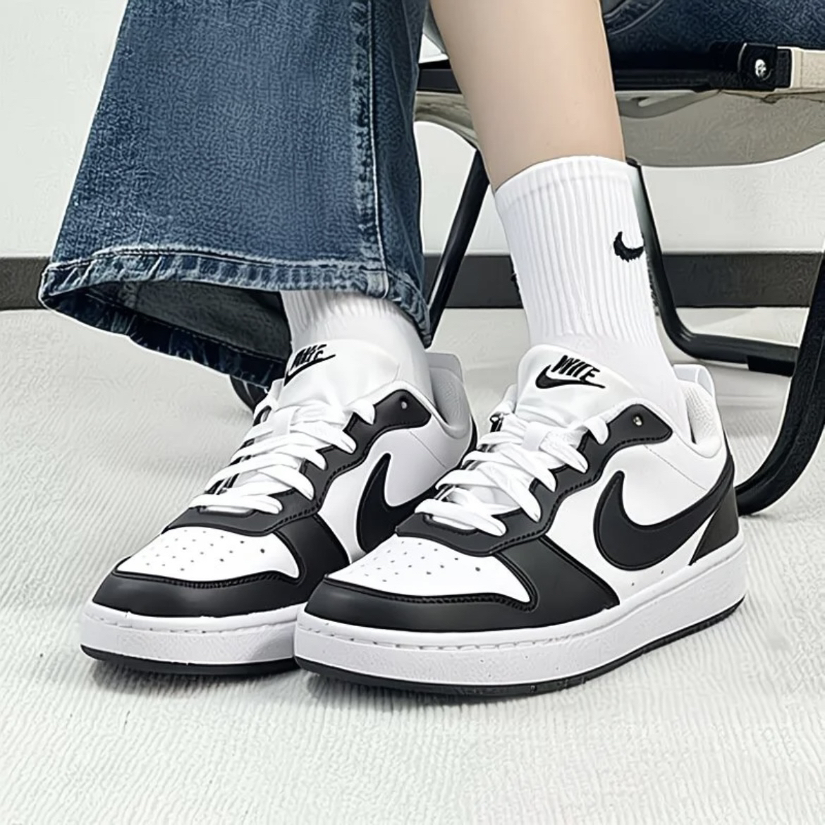 耐克NIKE Court Borough女款低帮休闲鞋黑白简约板鞋 DV5456-131