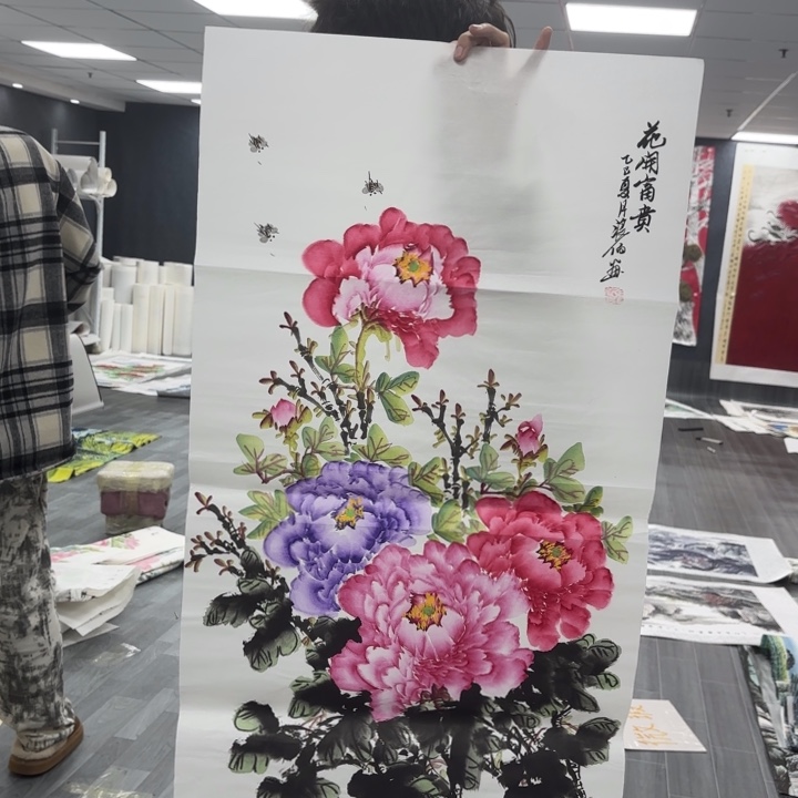 字画等多种形式的艺术作品和艺术作品