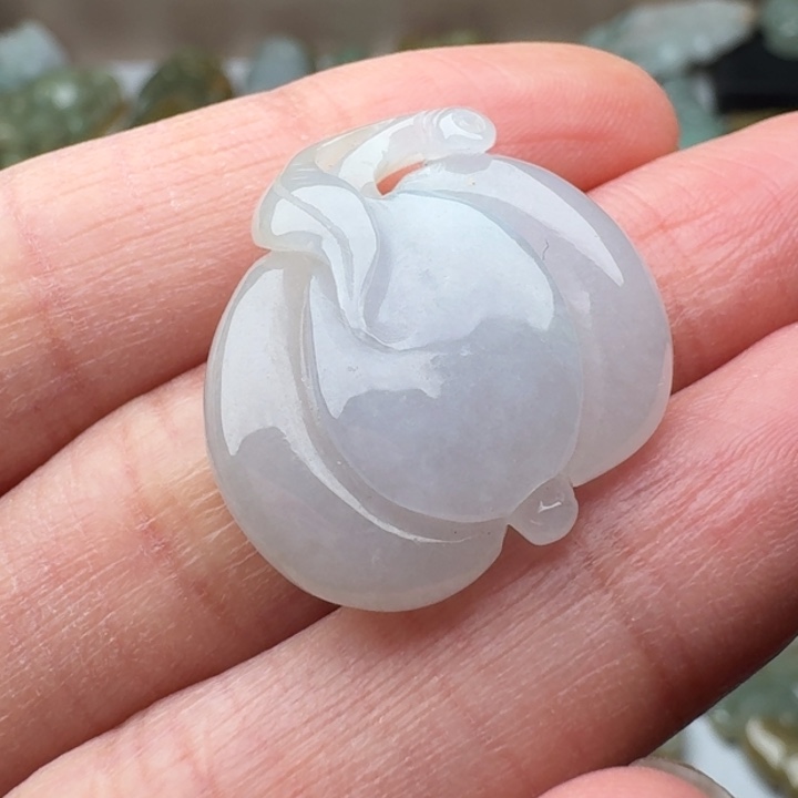 翡翠未镶嵌颈饰小南瓜