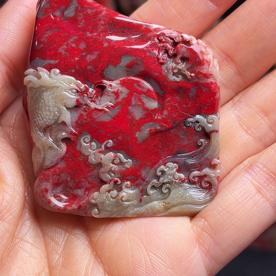 昌化石其他田黄鸡血石手玩件