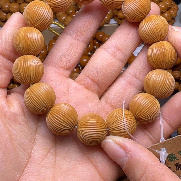 吊坠橄榄核聚宝盆