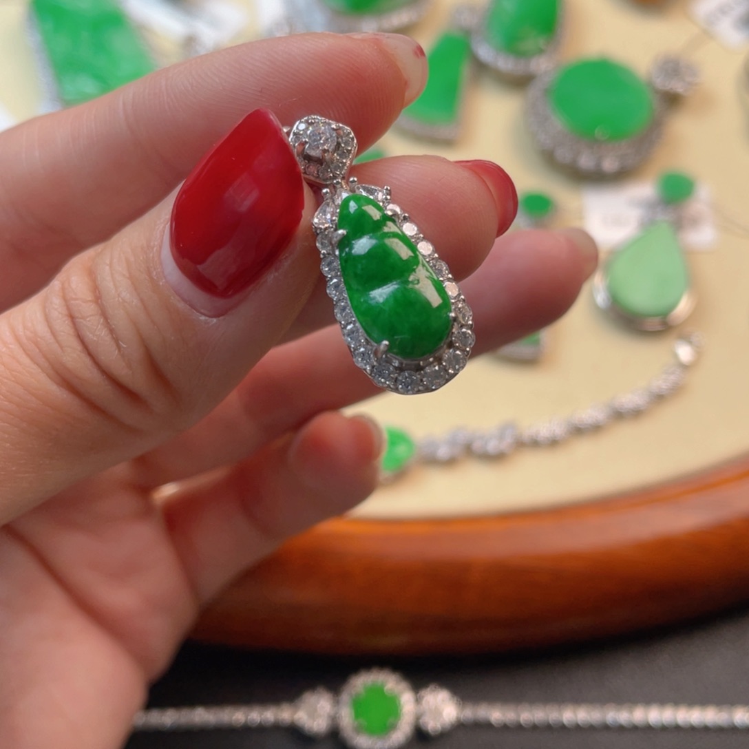 翡翠吊坠(不含链)银S925镶嵌