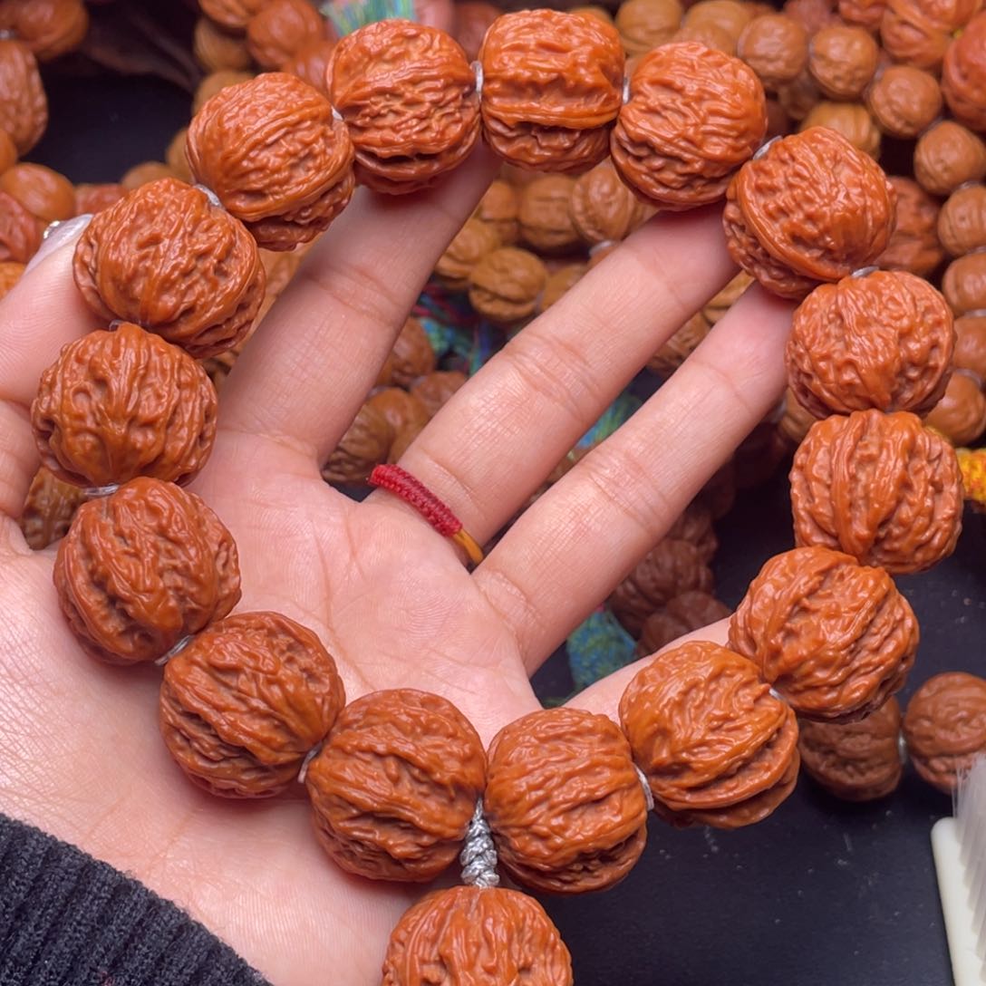 文玩核桃手串火焰纹方墩