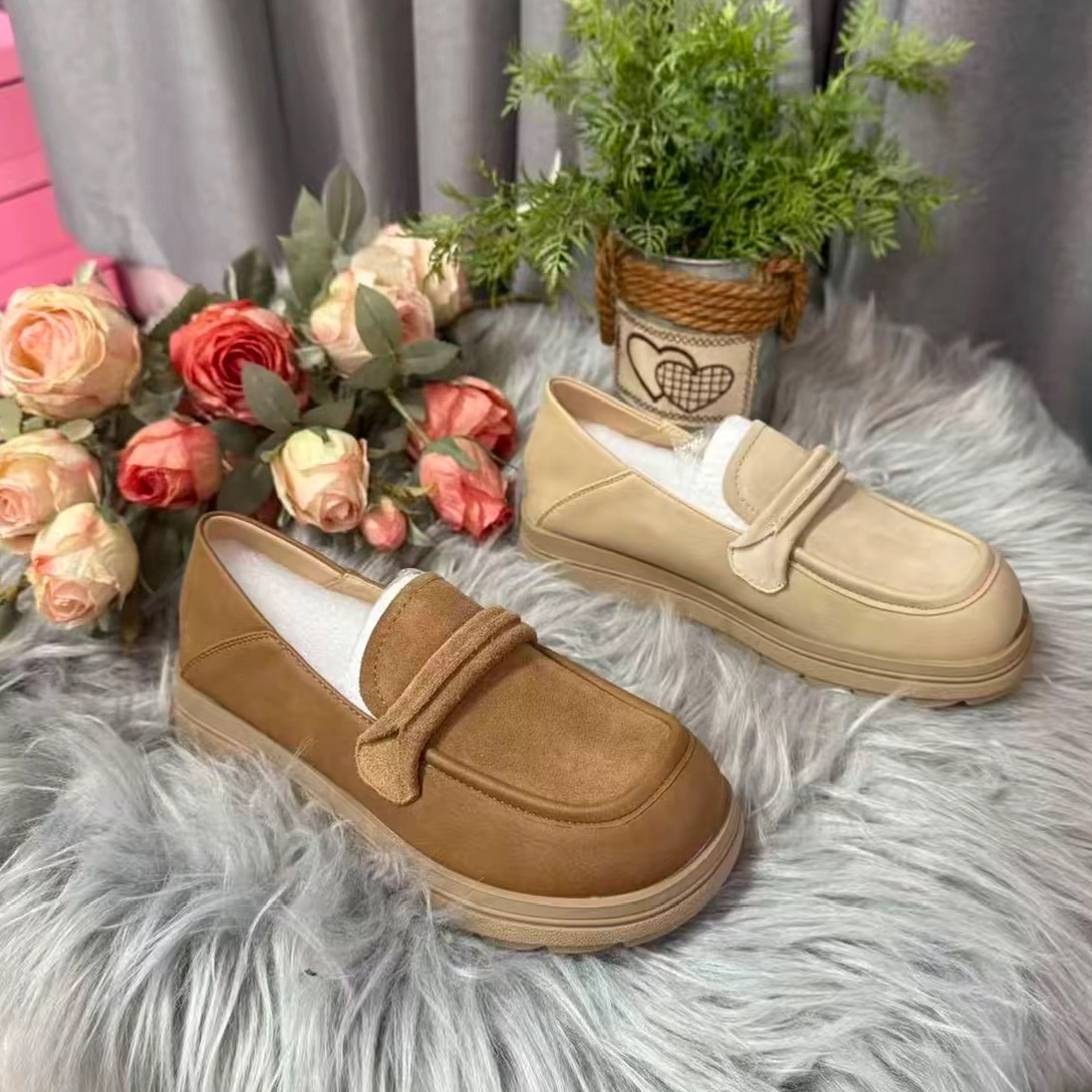 2025新款圆头休闲鞋女一脚蹬平底软底时尚休闲乐福鞋女66-9