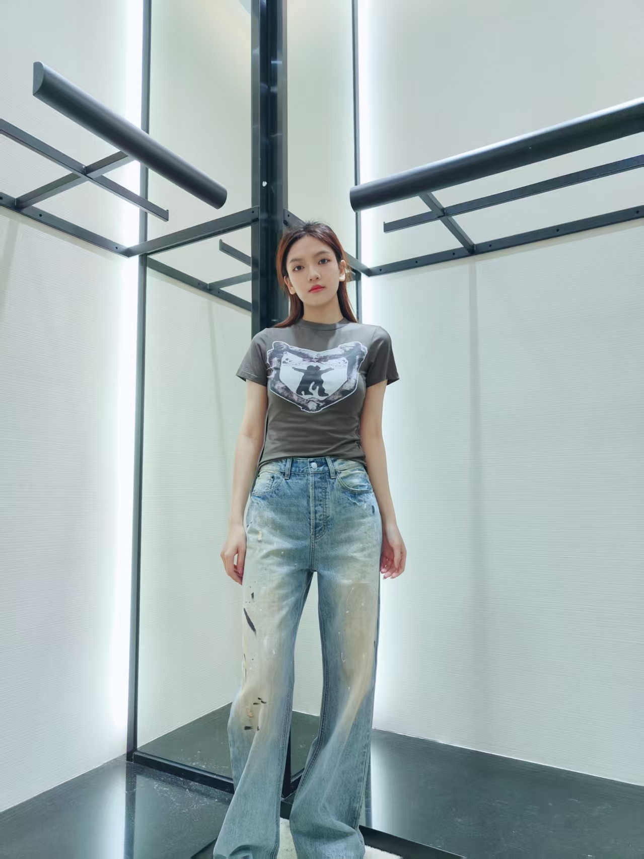 MO 新款泼漆脏脏风休闲直筒牛仔裤LT2561283