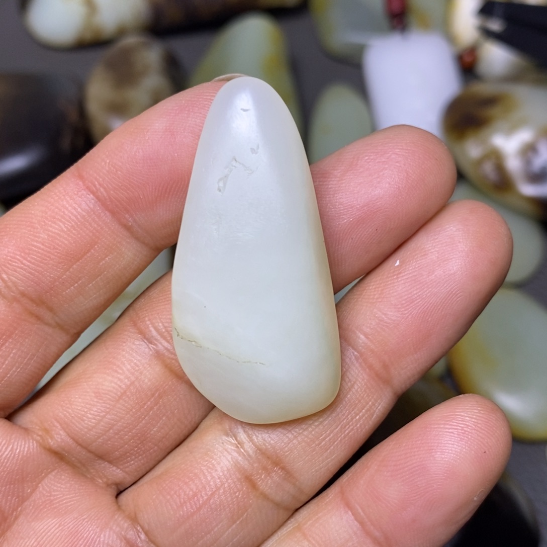 和田玉未镶嵌挂件