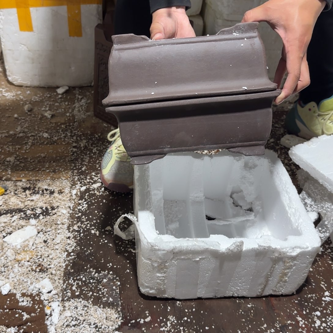 紫砂花盆瑕疵和瑕疵