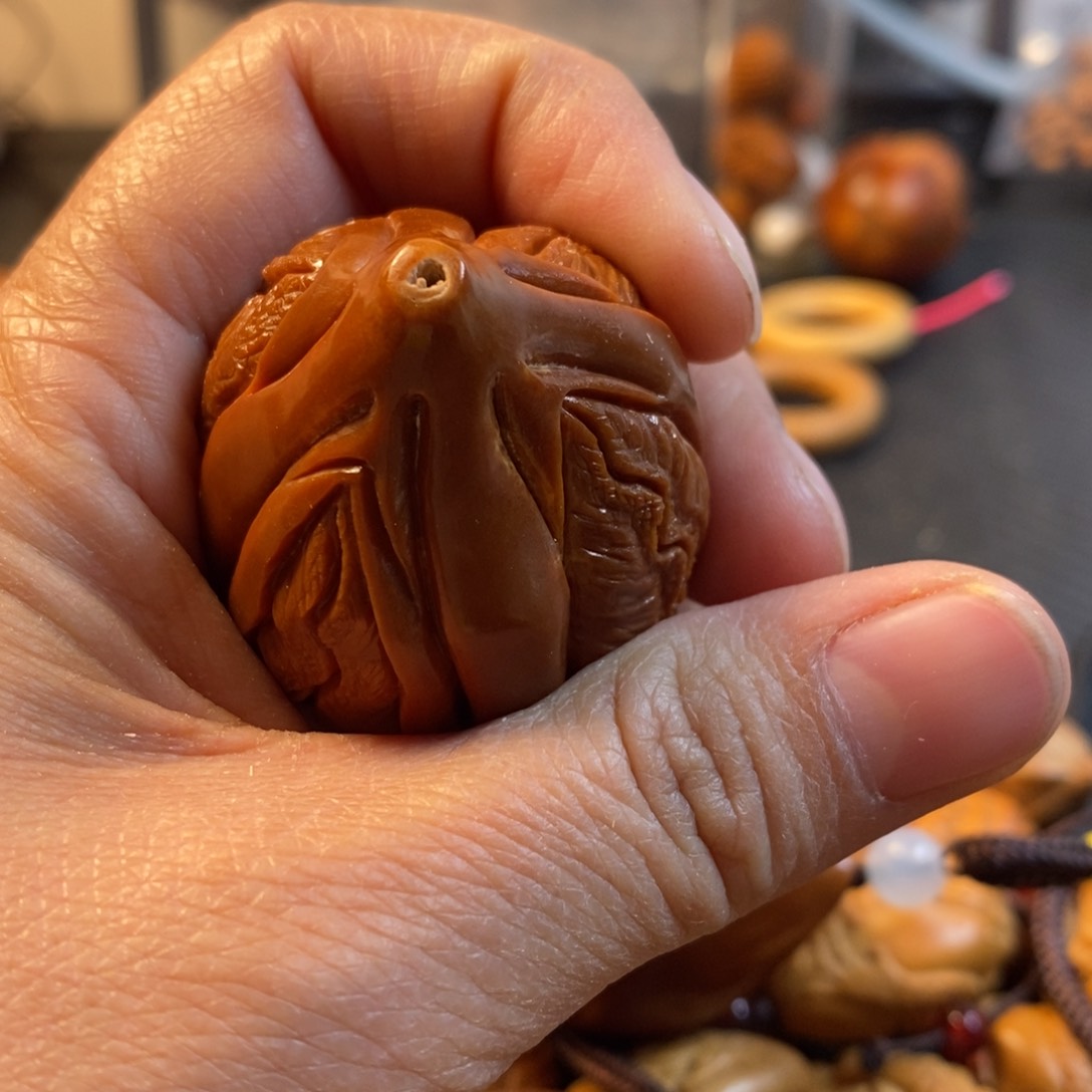 橄榄核把件?*?生命四面