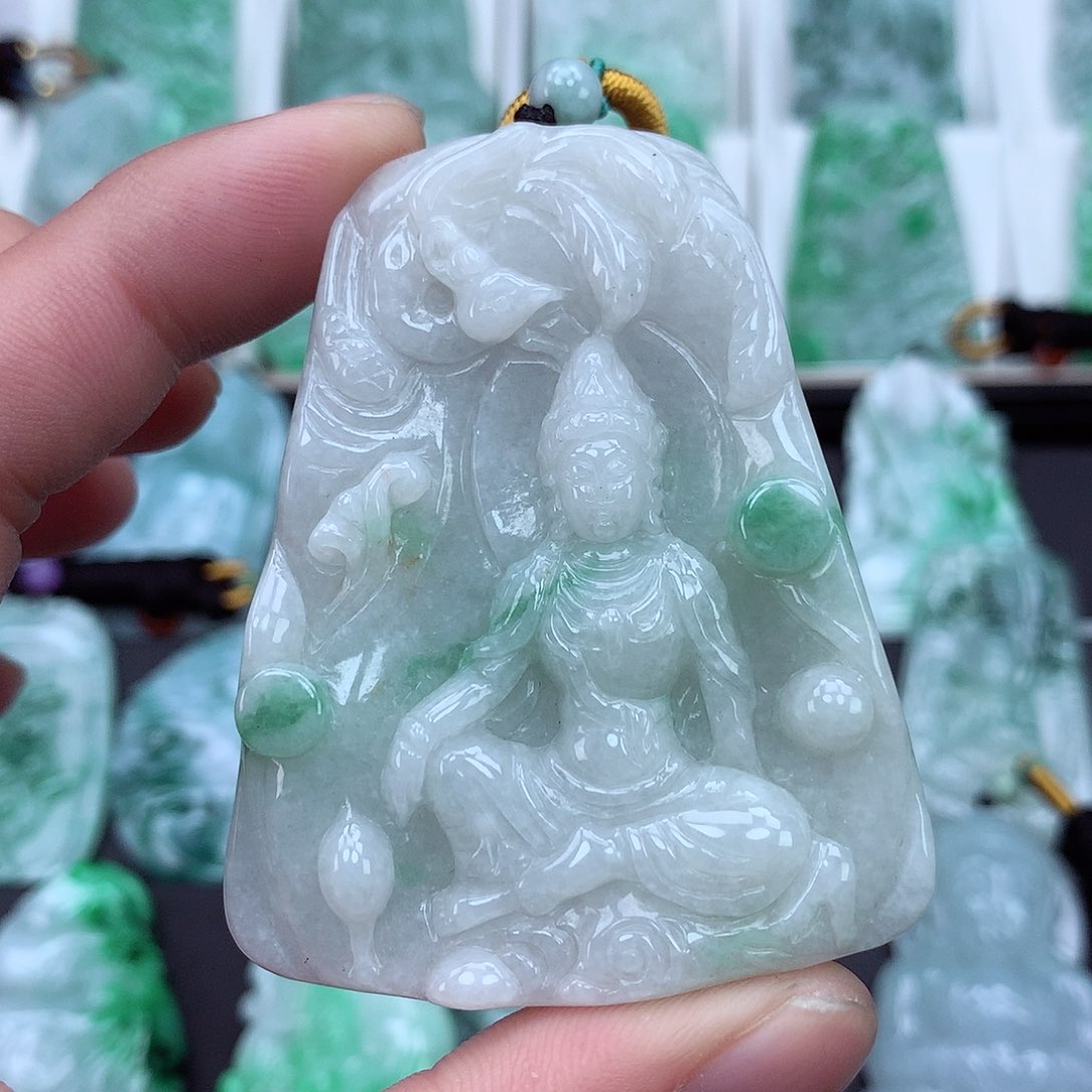 翡翠颈饰未镶嵌翡翠吊坠