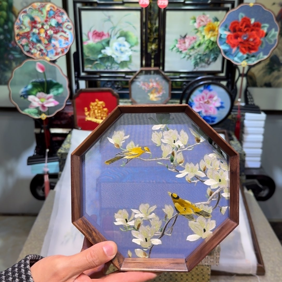 刺绣刺绣工艺精湛