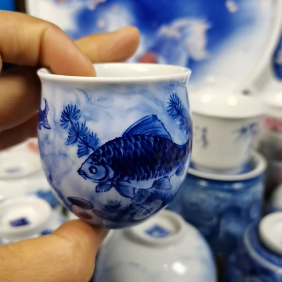 景德镇陶瓷青花鱼藻蛋形杯