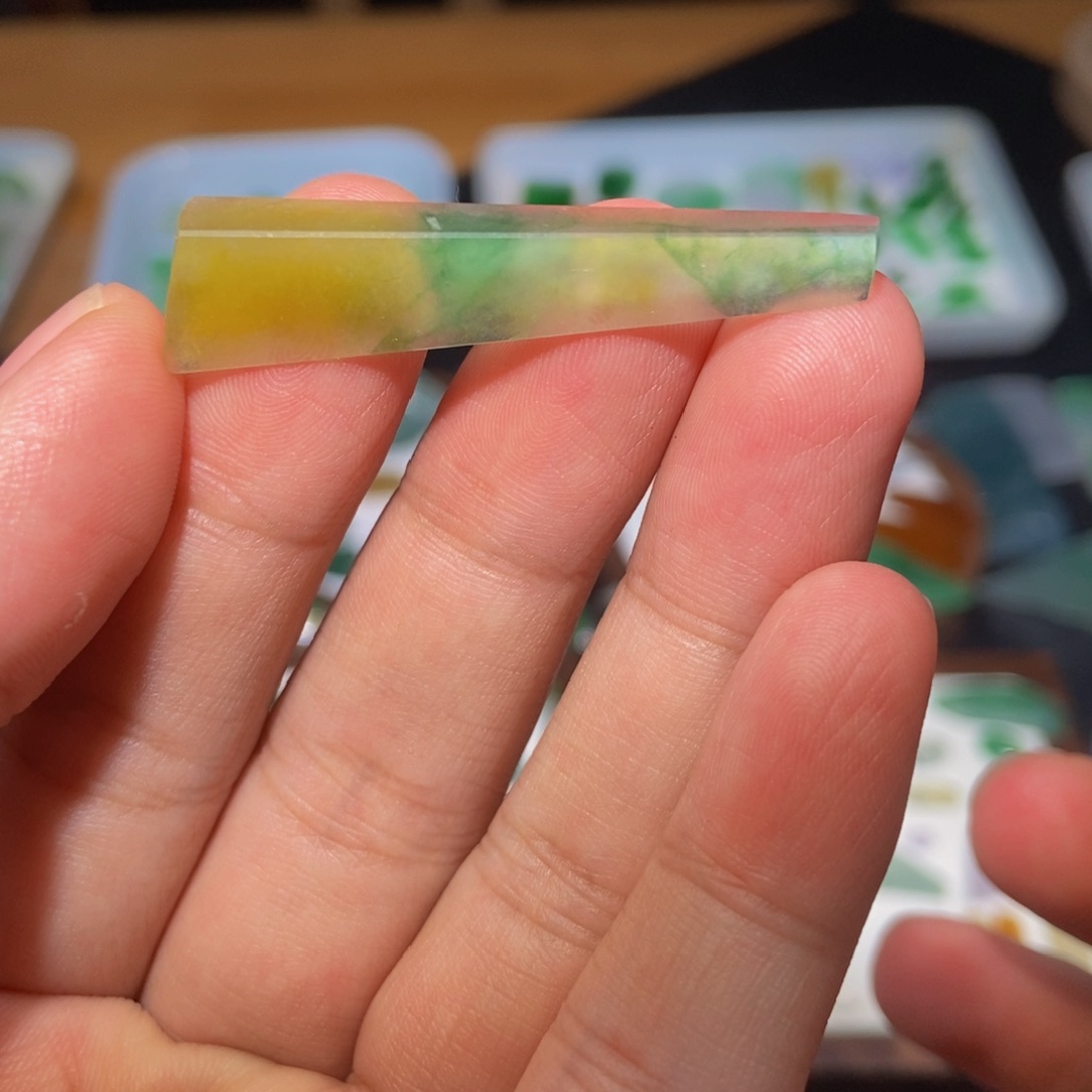 定制翡翠未镶嵌翡翠