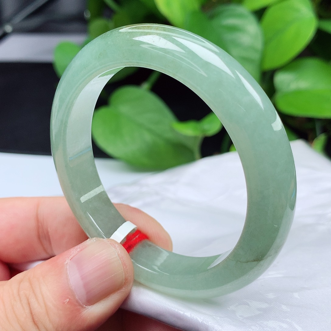 翡翠手镯未镶嵌55-56！