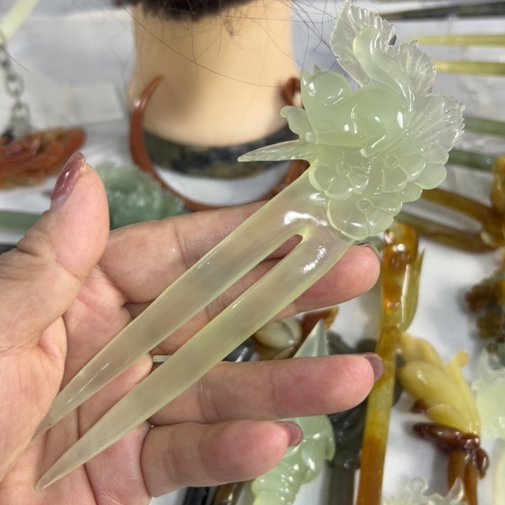 蛇纹石玉发饰未镶嵌