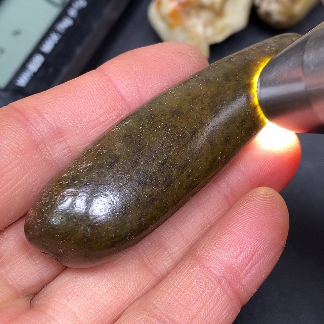 和田玉未镶嵌珠宝奇石