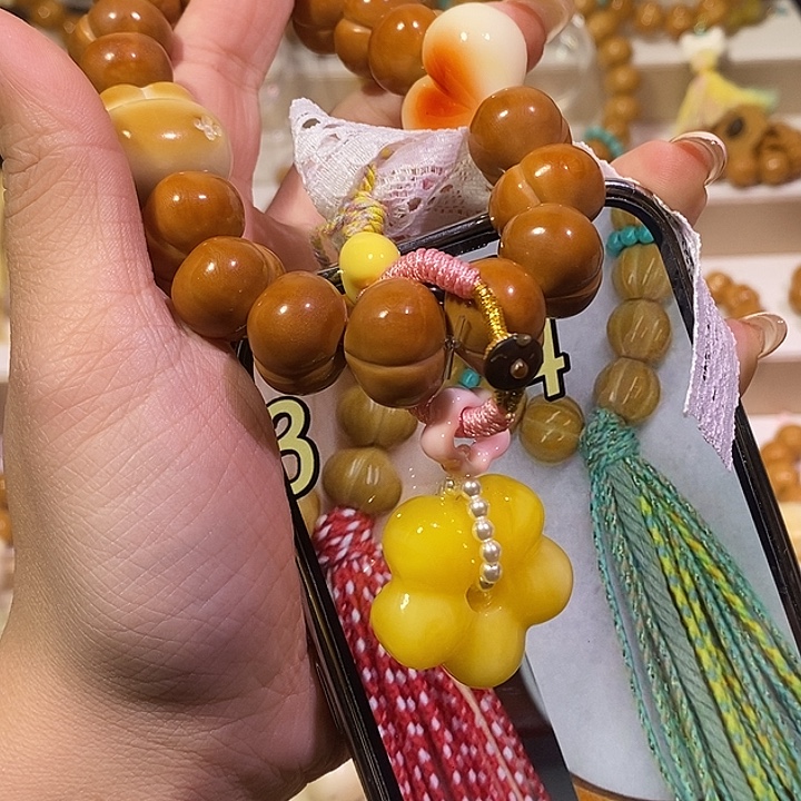 璐***当手串猴头核桃三个配件