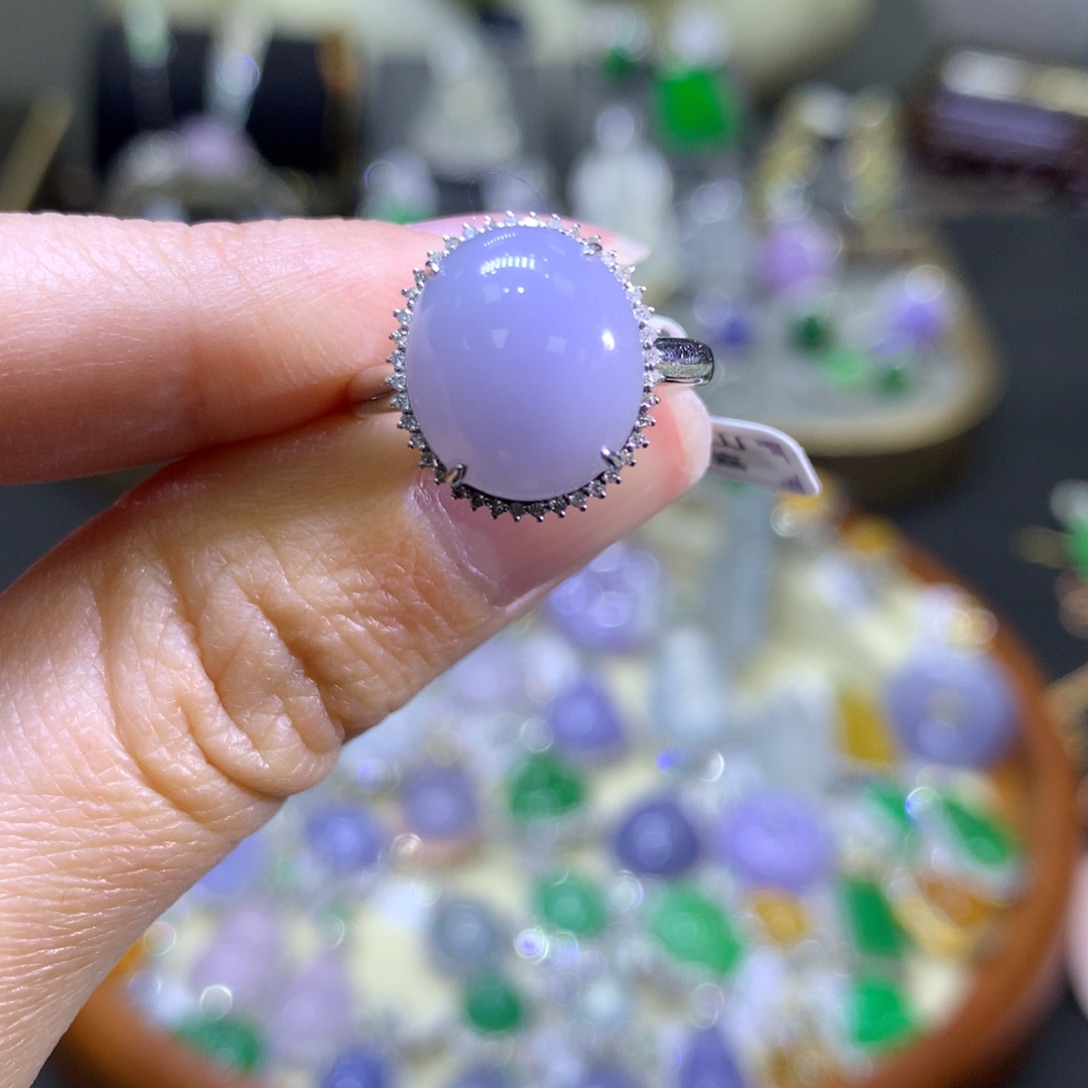 翡翠颈饰18K金镶嵌翡翠吊坠项链