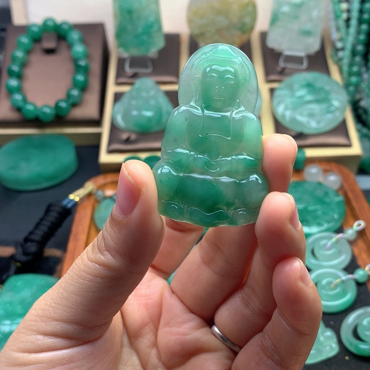 未镶嵌石英质玉珠宝半成品