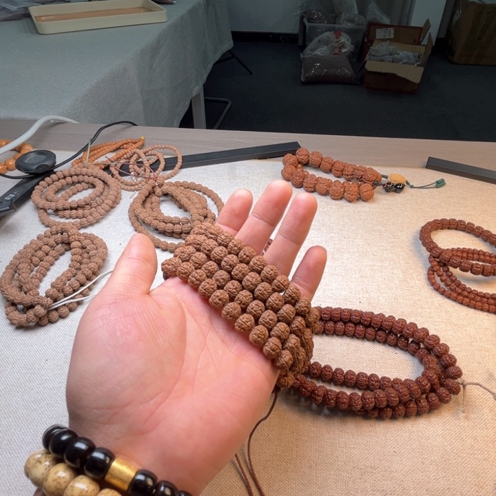 金刚菩提吊坠沧***。老树王哈哈哈哈哈