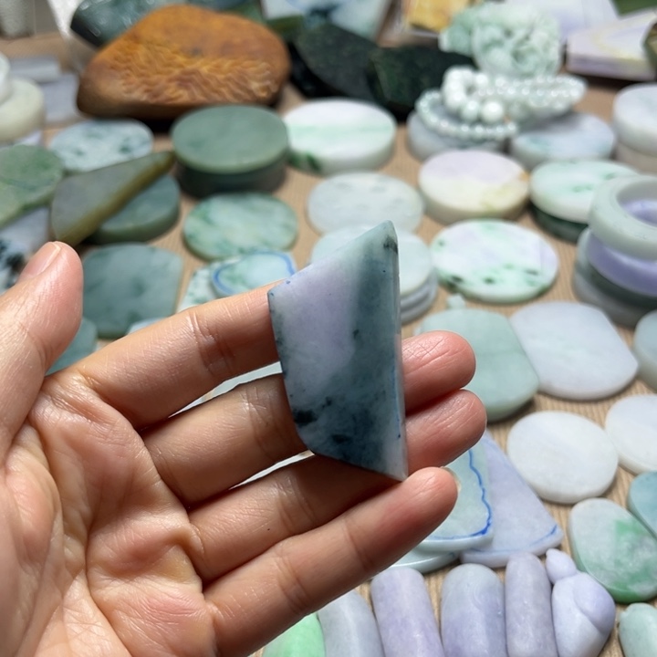 定制翡翠未镶嵌A货