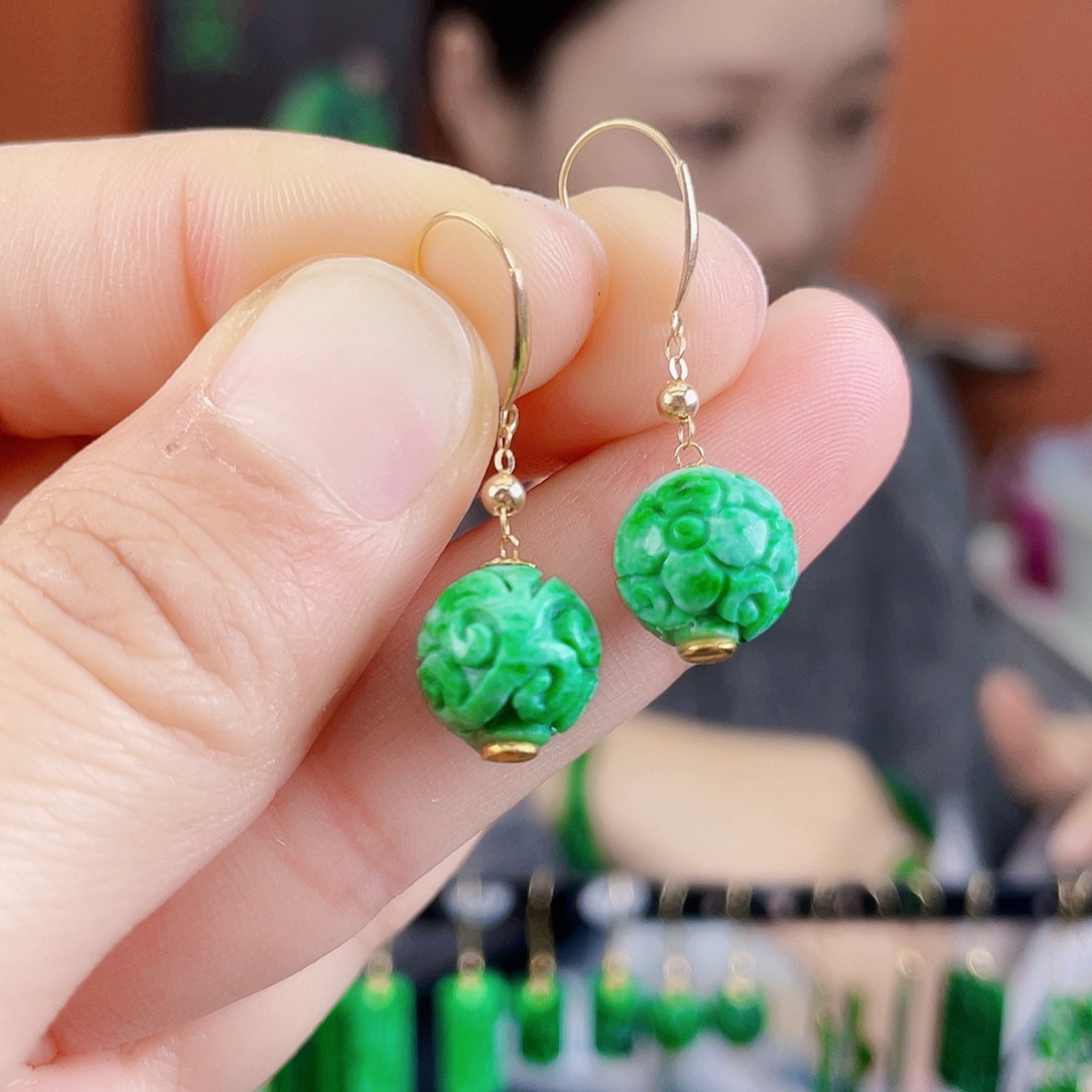 翡翠18K金镶嵌耳饰