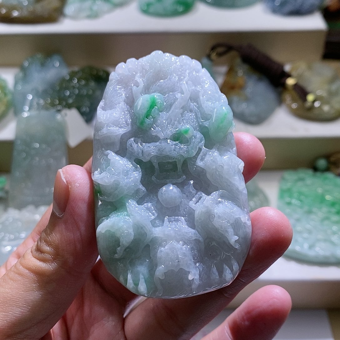 【闪购商品】翡翠颈饰未镶嵌九龙