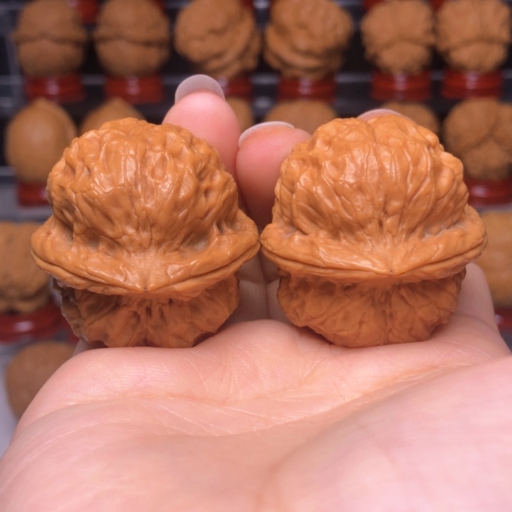 文玩核桃吊坠20粗筋铁锤