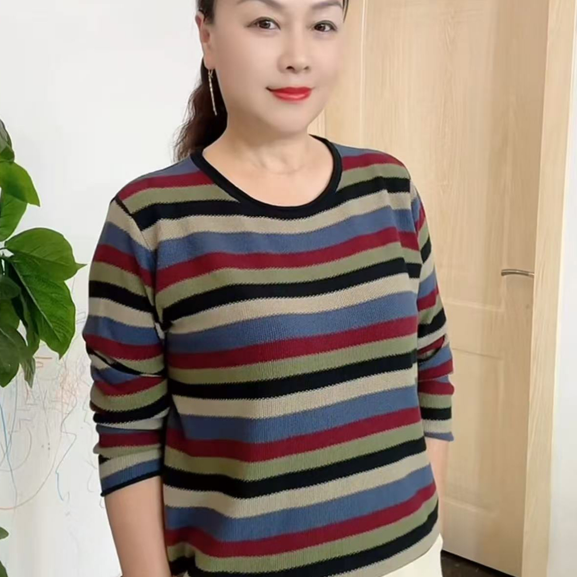 春季大码透气百搭时尚爆款女士条纹毛衣