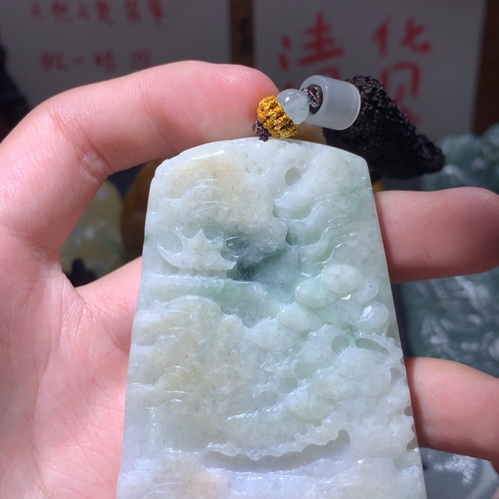 翡翠未镶嵌颈饰保真天然a货翡翠