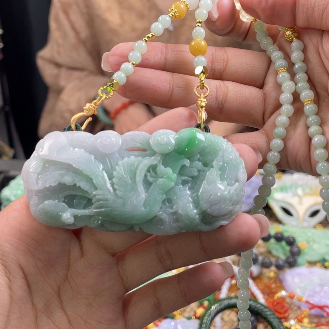 翡翠颈饰未镶嵌代编织