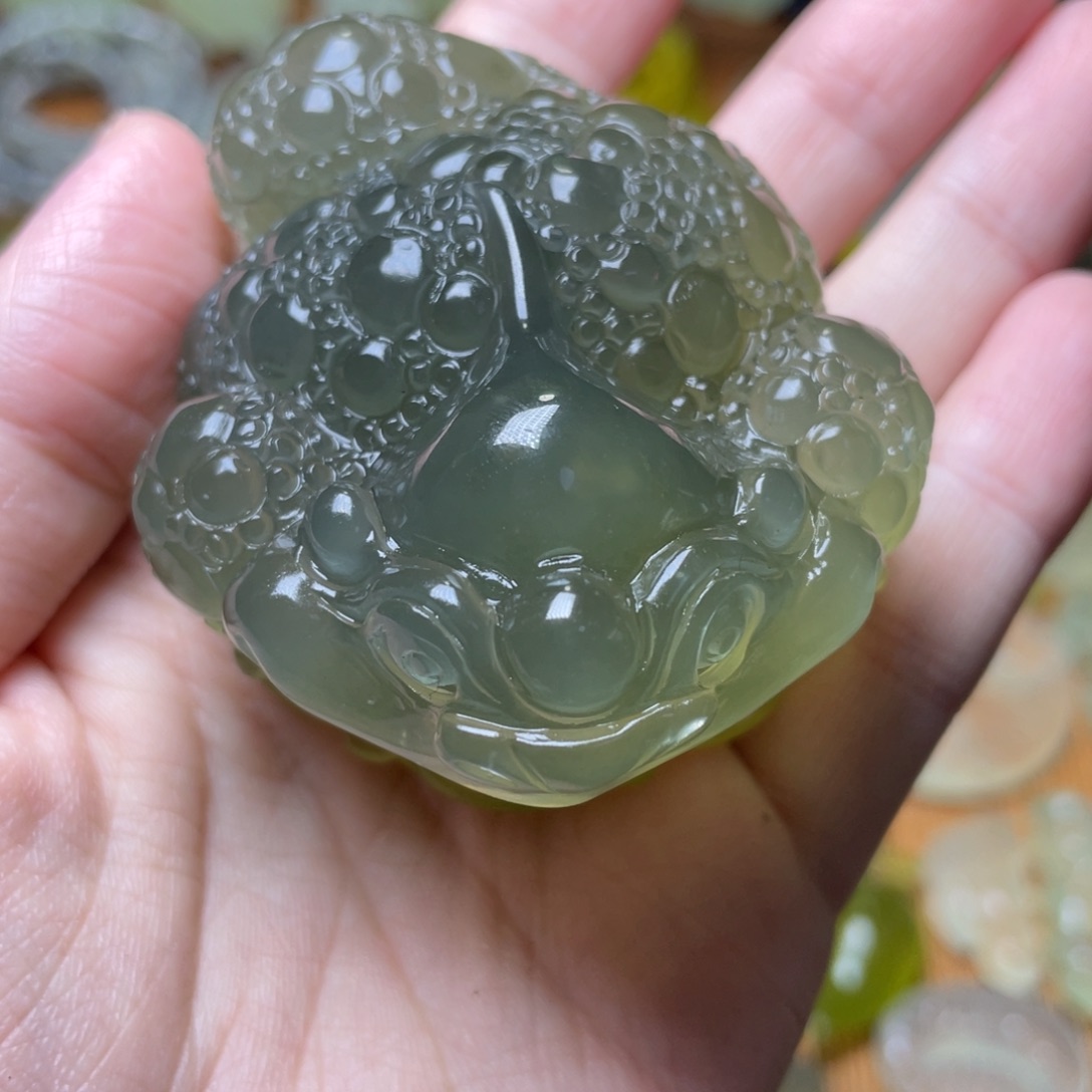 未镶嵌蛇纹石玉手把件