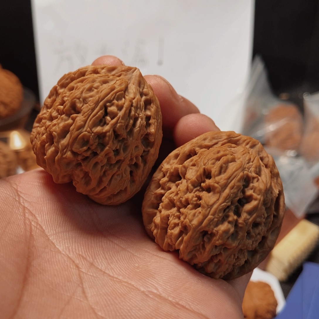 文玩核桃吊坠南疆