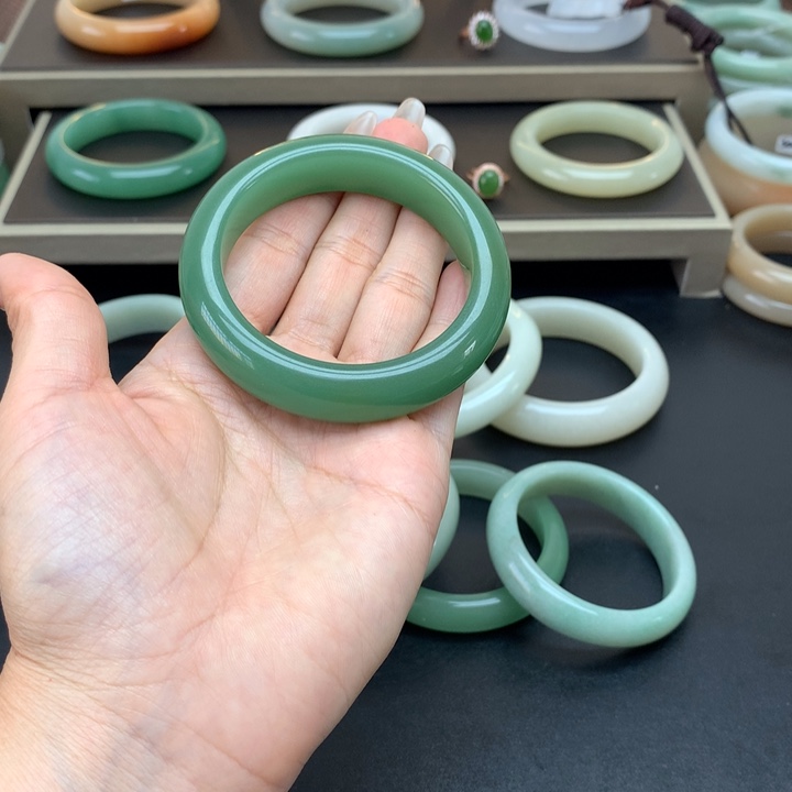 石英质玉未镶嵌手镯南****鸠54