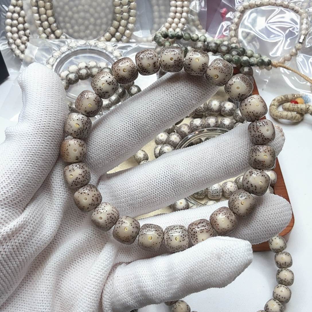 星月菩提吊坠5粉冰10