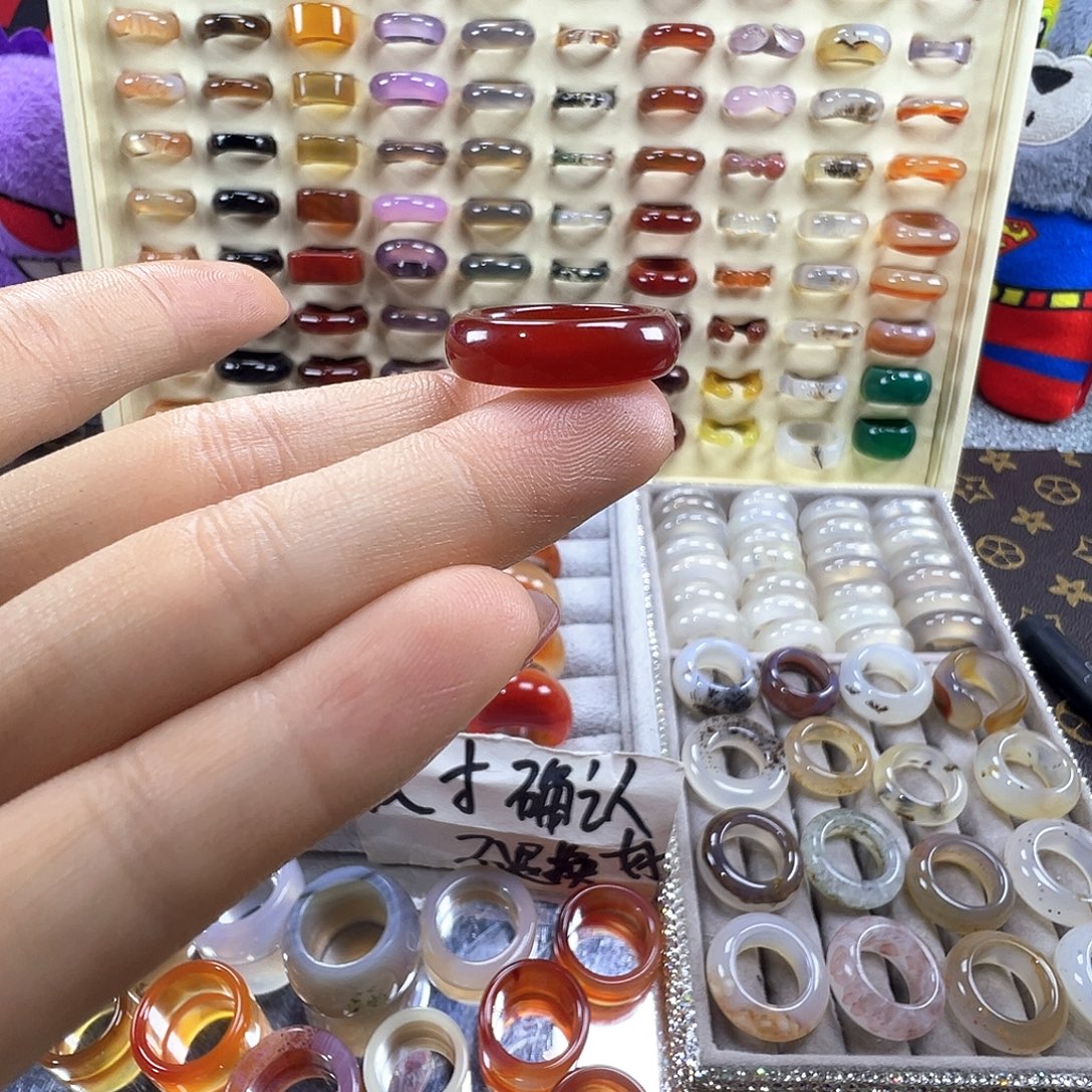 玛瑙/玉髓未镶嵌戒指B2不退换17港15