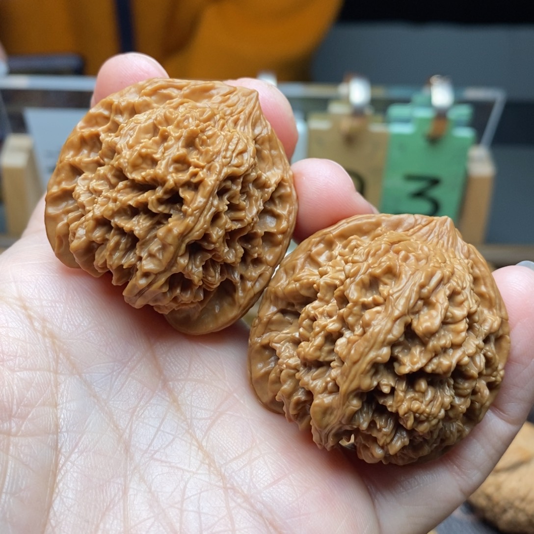 葡***啦把件文玩核桃满天星41