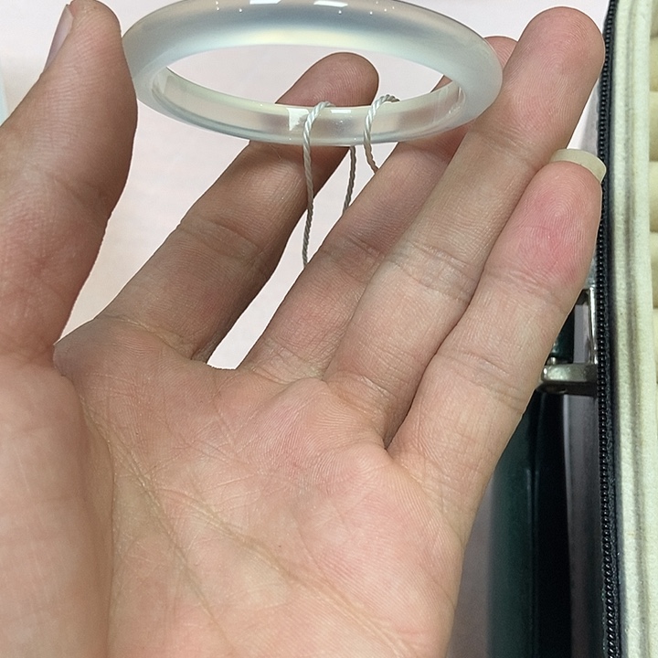 玛瑙/玉髓手镯未镶嵌?**?241