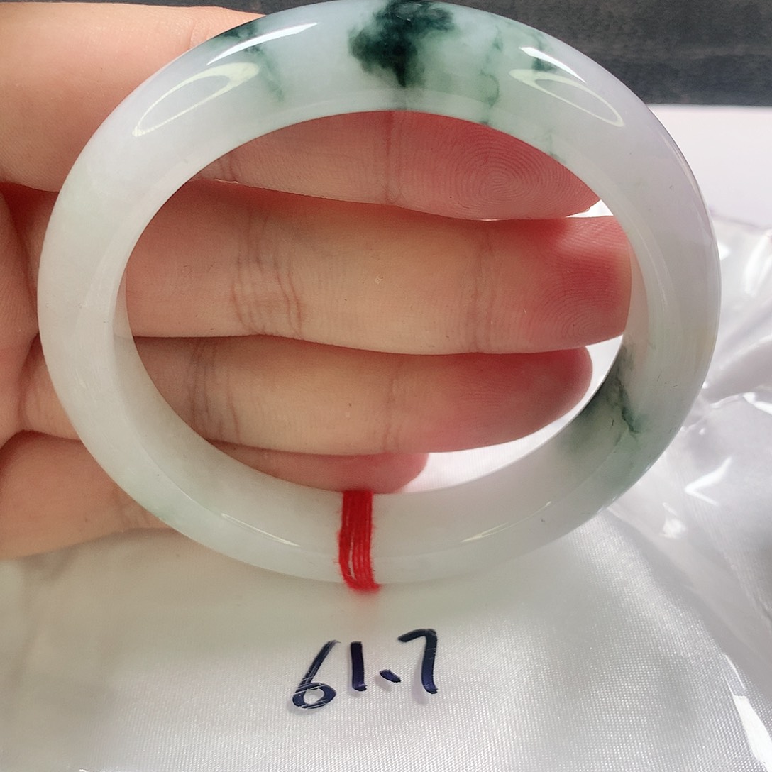 未镶嵌手镯翡翠61-62圈。336号