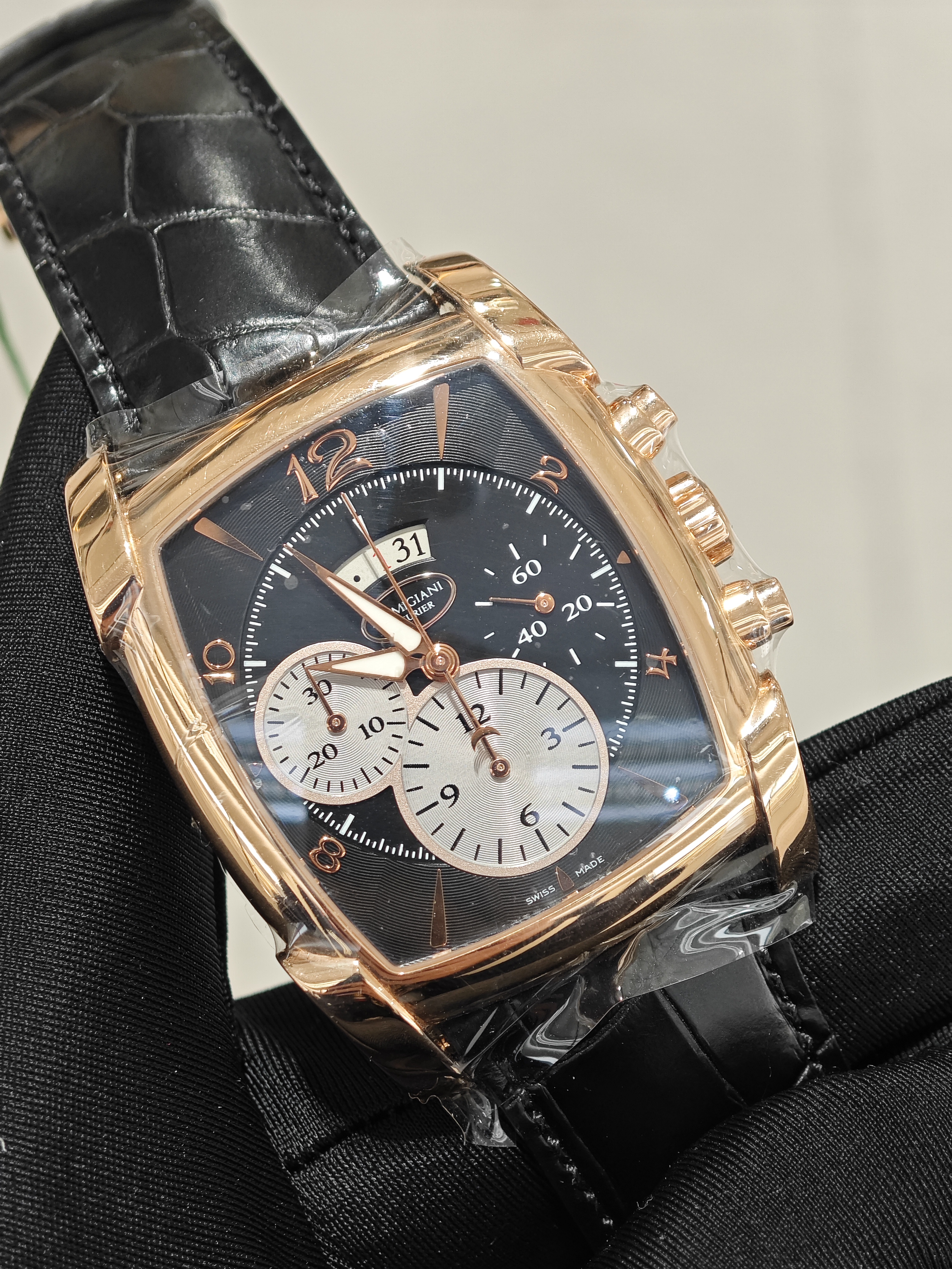 95新 PARMIGIANI/帕玛强尼 23年方恒系列黑盘计时男士经典机械表