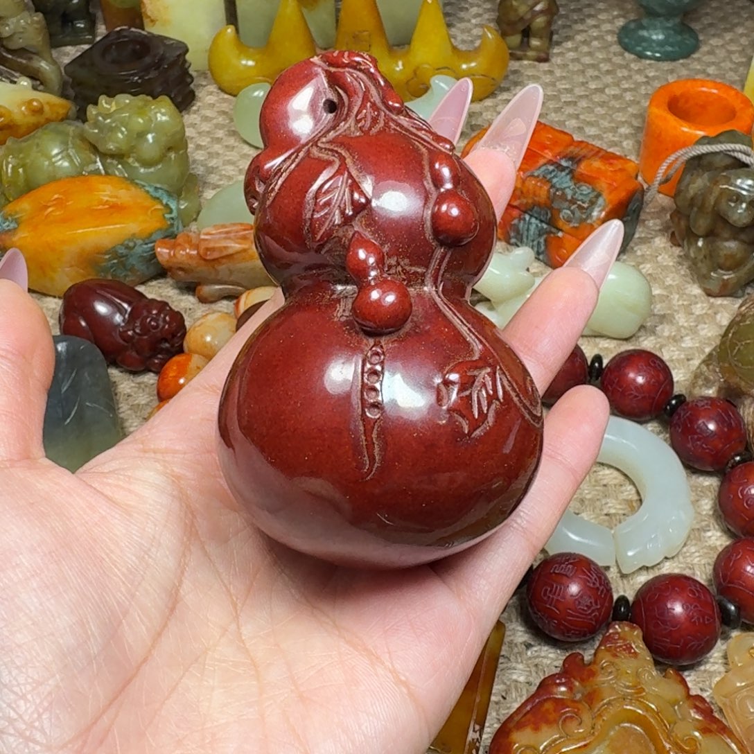 得***手吊坠白玉菩提挂件