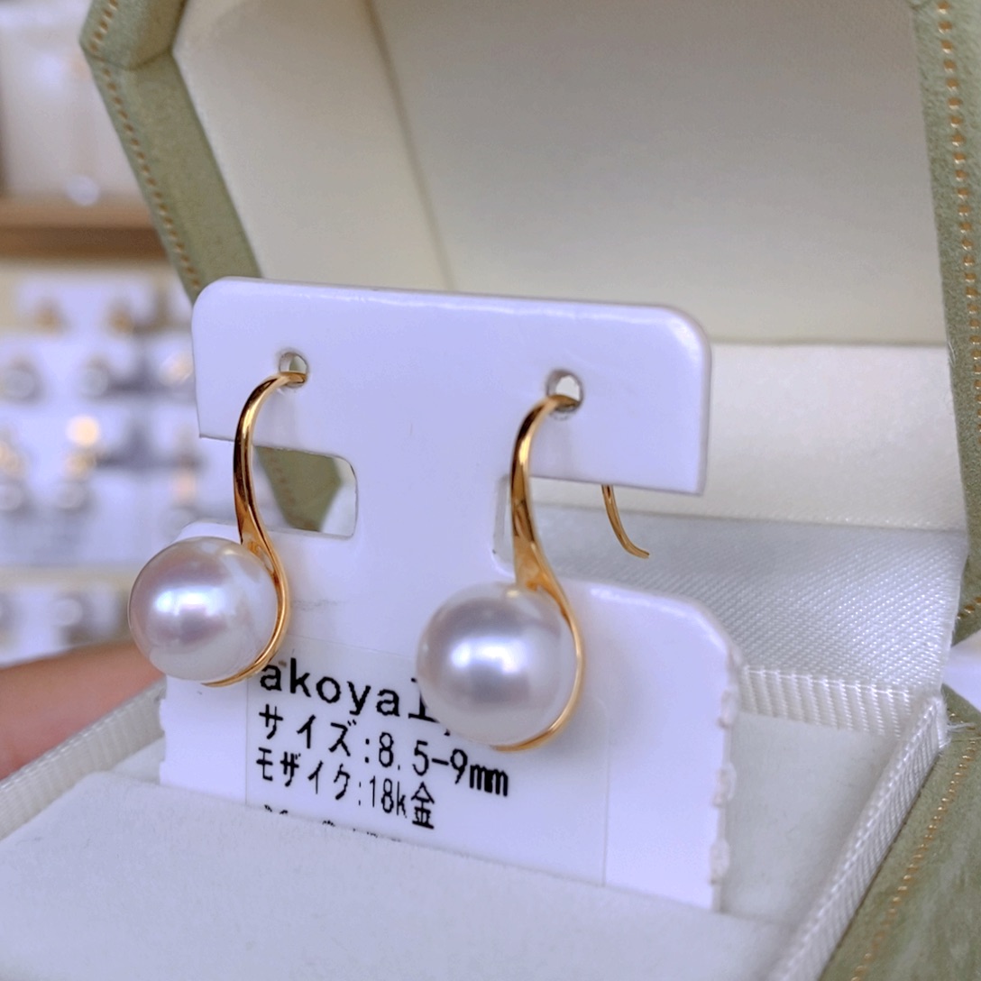 海水珍珠耳饰18K金镶嵌