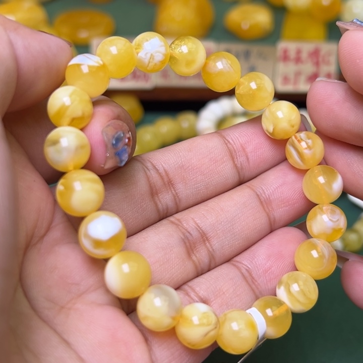 蜜蜡未镶嵌珠宝奇石