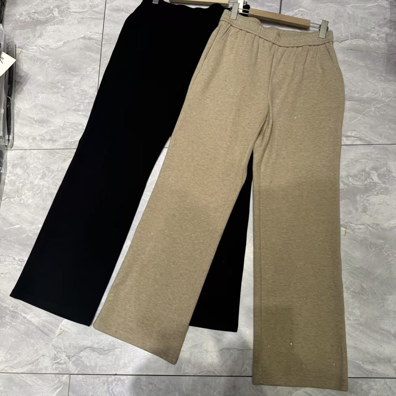 芮娜依莲8626 高品质面料春款大码女装休闲裤