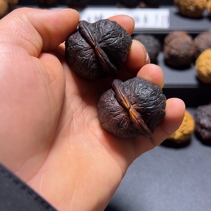 文玩核桃把件B七彩螺37+