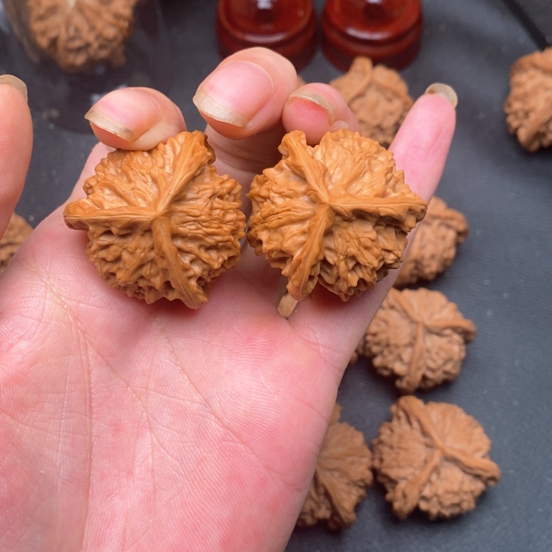 文玩核桃吊坠37奔驰