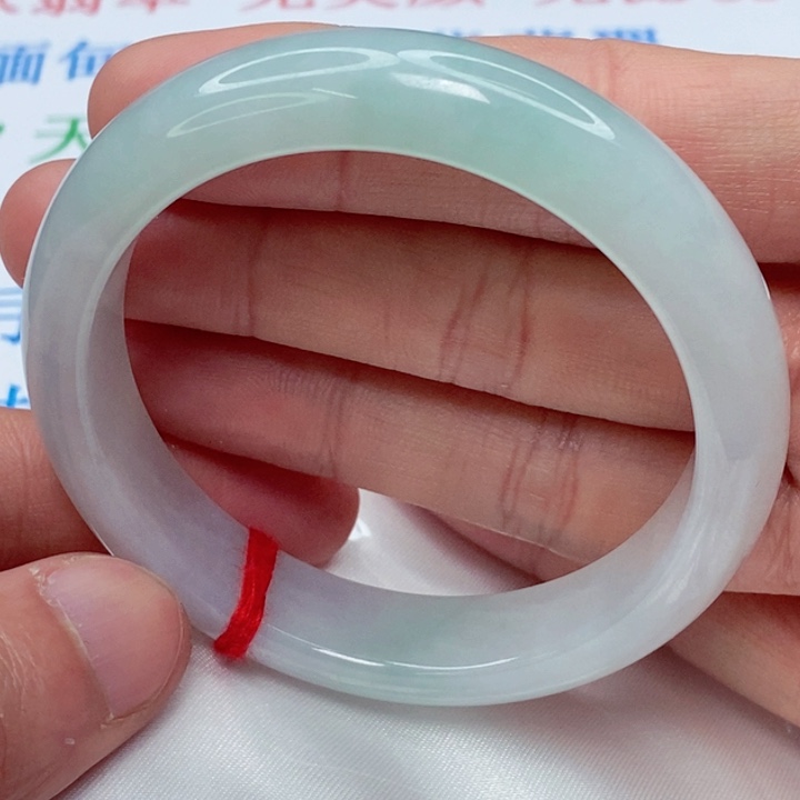 翡翠手镯未镶嵌56.8圈