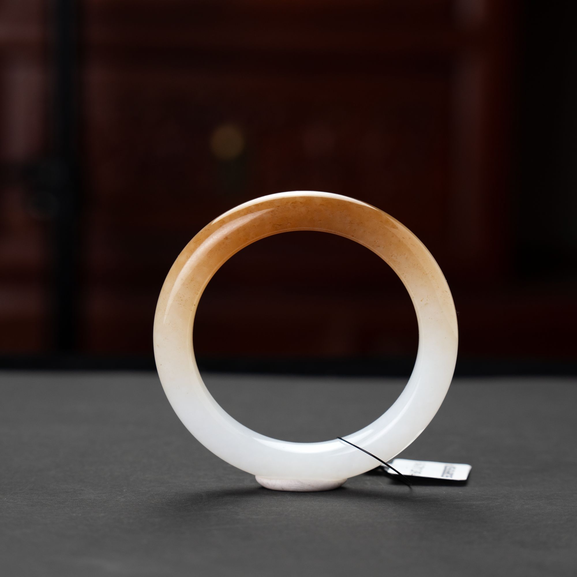 天然新疆糖白和田玉手镯糖色朦胧气质百搭女性100%真和田玉工厂