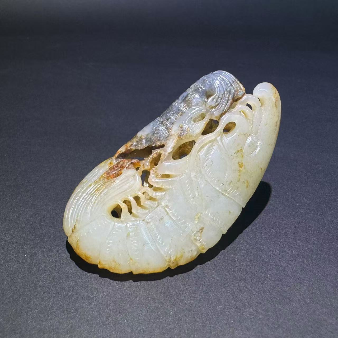 Tgz13清代和田玉虾把件